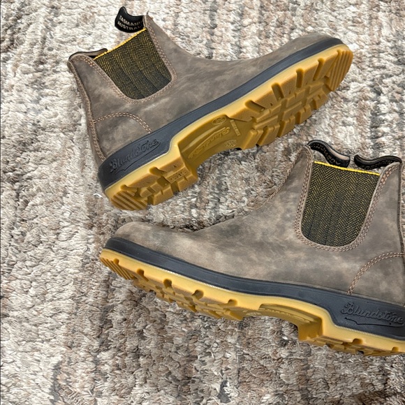 Blundstone Women's Classics #1944- rustic brown/mustard black - Picture 5 of 7